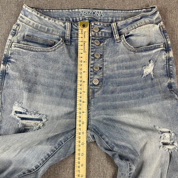 Arizona Jeans Womens 11 Light Wash Blue Distressed Thrashed Holes - Picture 10 of 12